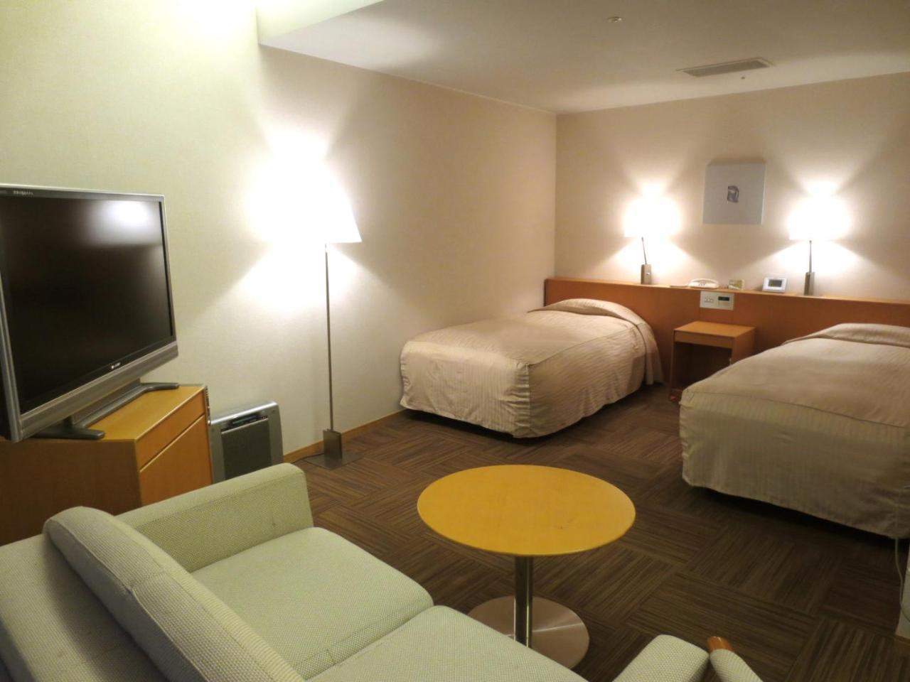 Hotel Landmark Wakayama Bagian luar foto